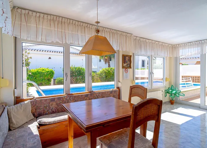 Sevilla Casasol Нерха